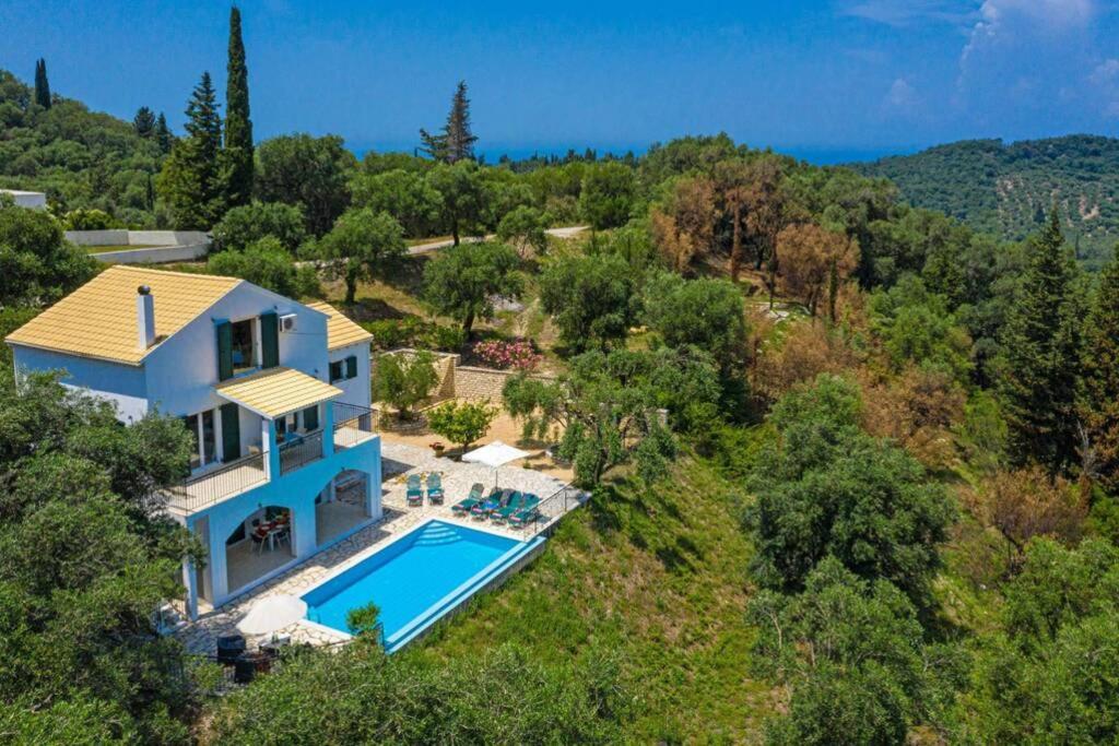 Villa Eleonas Strongyli  Exterior foto